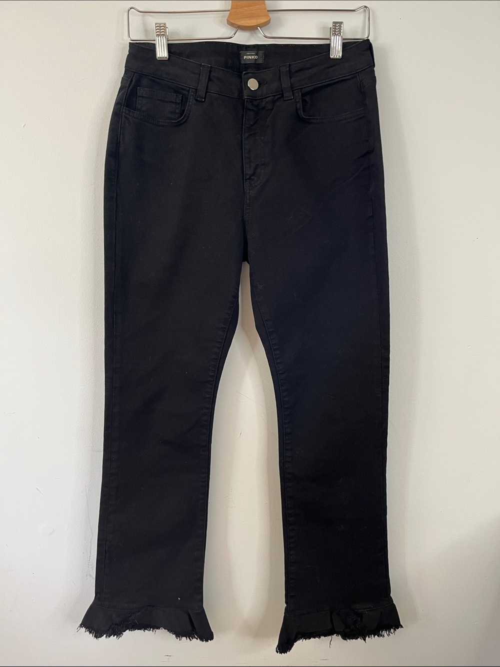 Pinko Women's Black Jeans Straight Leg with Frayed Scalloped Hem Sz: 28